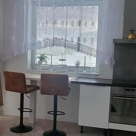 Appartement V Centre V Apartmanovom Dome Enzo S Garazovym Statim Piest'any